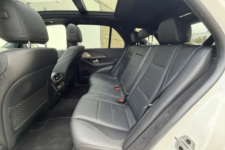 Mercedes-Benz GLE 400 (Clasa GLE) din 2023 cu 59.000 km - oferta MER260955 - foto 6