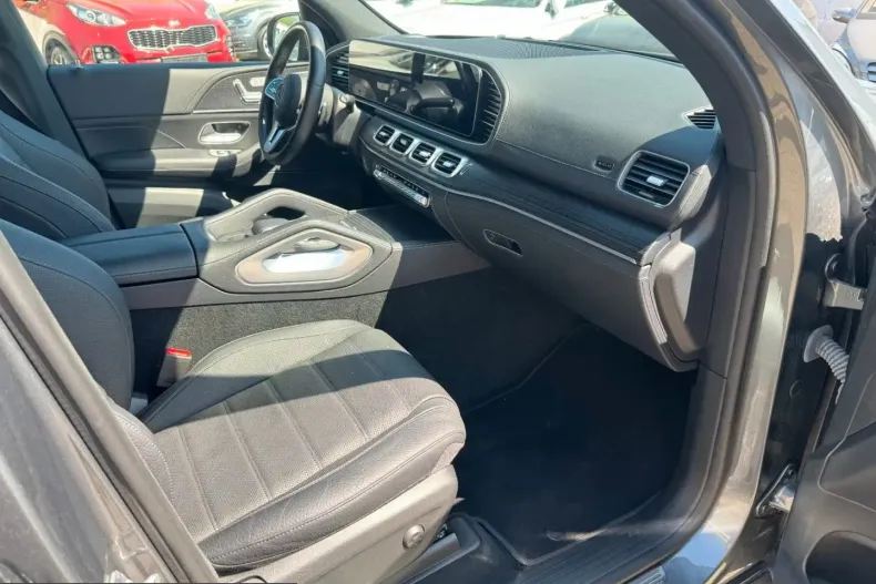 Mercedes-Benz GLE 400 (Clasa GLE) din 2023 cu 64.850 km - oferta MER260956 - foto 13