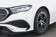 Mercedes-Benz E 220 (Clasa E) din 2025 cu 28.577 km - oferta MER260973 - foto 3