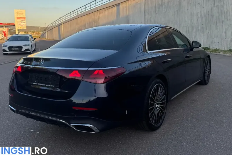 Mercedes-Benz E 220 (Clasa E) din 2025 cu 10.000 km - oferta MER260995 - foto 5