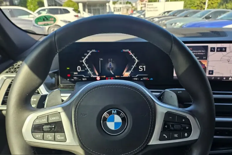 BMW X6 (Seria X) din 2025 cu 12.989 km - oferta BMW261001 - foto 10