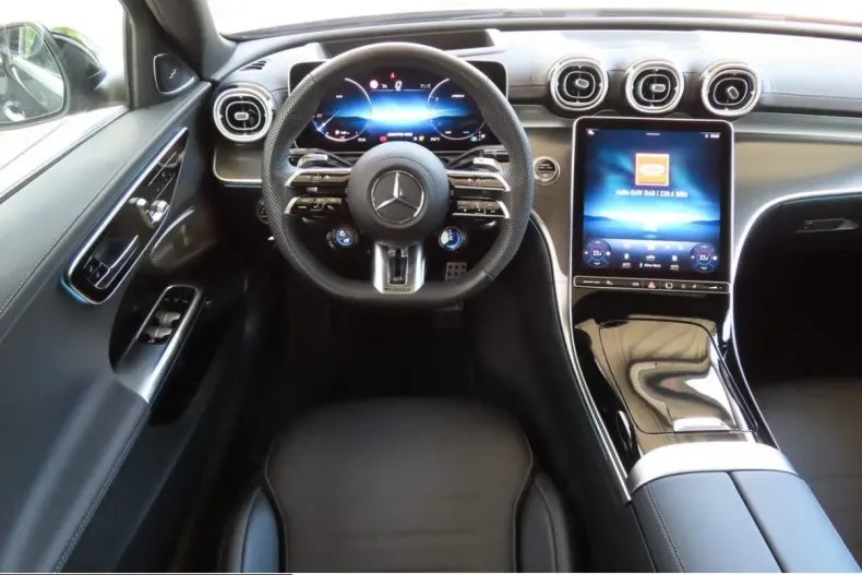 Mercedes-Benz C 43 AMG (Clasa C) din 2024 cu 10.820 km - oferta MER261038 - foto 5