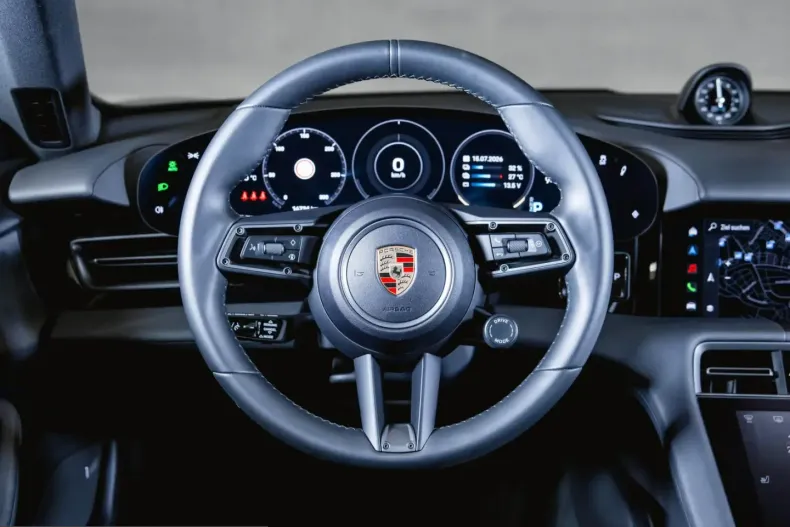 Porsche Taycan din 2023 cu 16.900 km - oferta POR261043 - foto 17