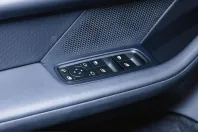Porsche Taycan din 2023 cu 16.900 km - oferta POR261043 - foto 23