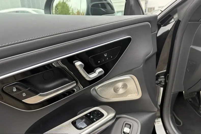 Mercedes-Benz CLE 300 (Clasa CLE) din 2025 cu 19.748 km - oferta MER261045 - foto 9