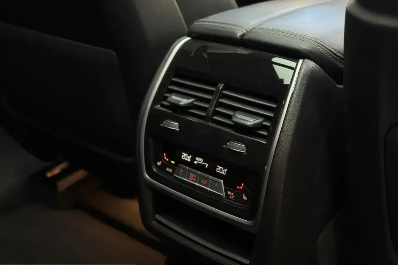 BMW X6 (Seria X) din 2024 cu 70.000 km - oferta BMW261061 - foto 26