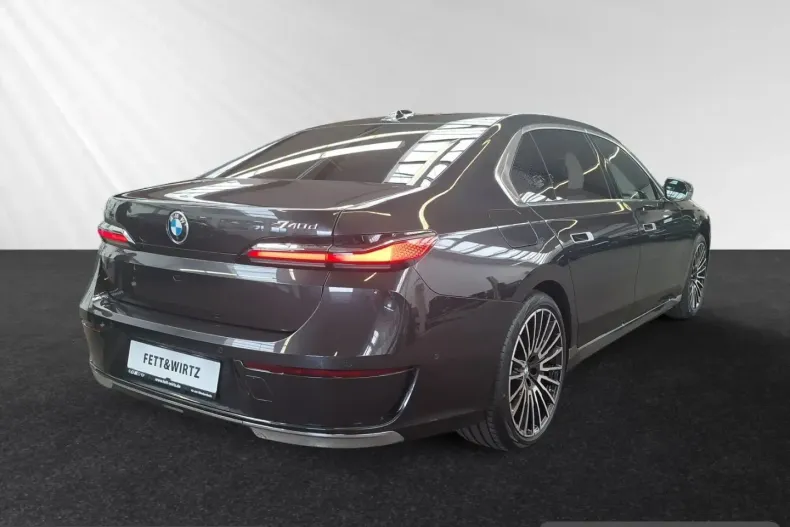 BMW 740 (Seria 7) din 2025 cu 34.750 km - oferta BMW261063 - foto 3