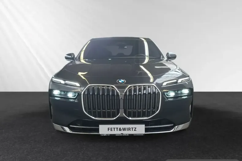 BMW 740 (Seria 7) din 2025 cu 34.750 km - oferta BMW261063 - foto 5