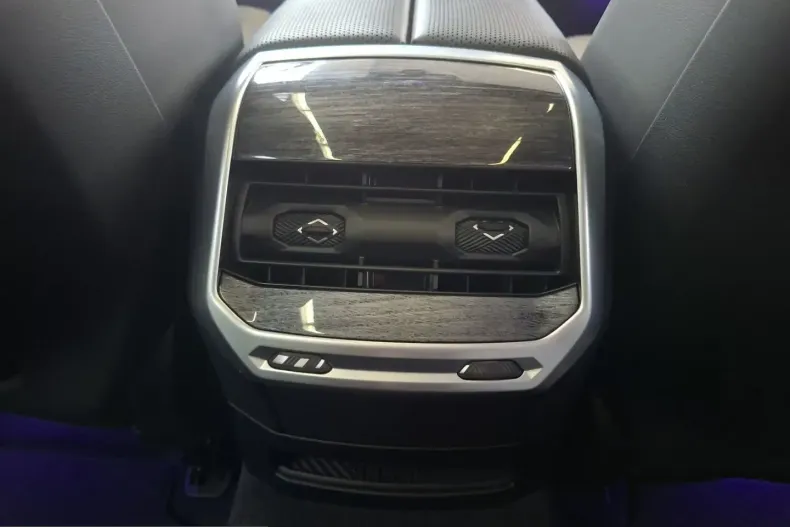 BMW 740 (Seria 7) din 2025 cu 34.750 km - oferta BMW261063 - foto 26