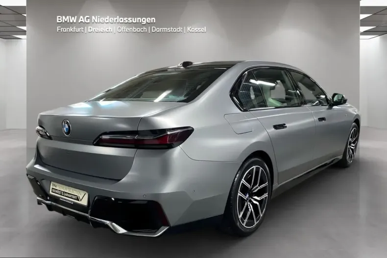BMW 740 (Seria 7) din 2023 cu 47.804 km - oferta BMW261064 - foto 3