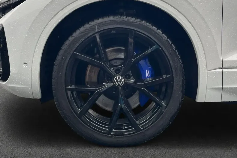 Volkswagen Touareg din 2024 cu 14.484 km - oferta VOL261076 - foto 6