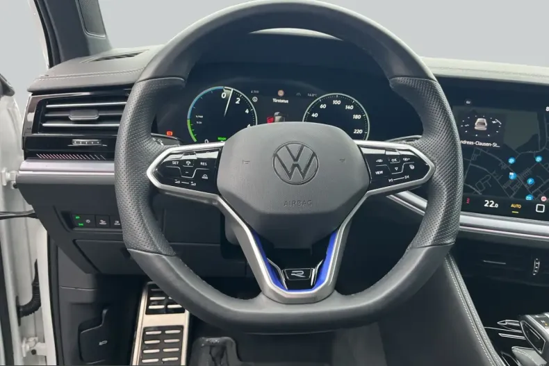 Volkswagen Touareg din 2024 cu 14.484 km - oferta VOL261076 - foto 15