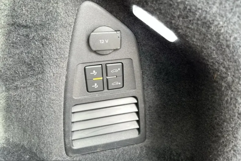 Volkswagen Touareg din 2024 cu 29.950 km - oferta VOL261078 - foto 11