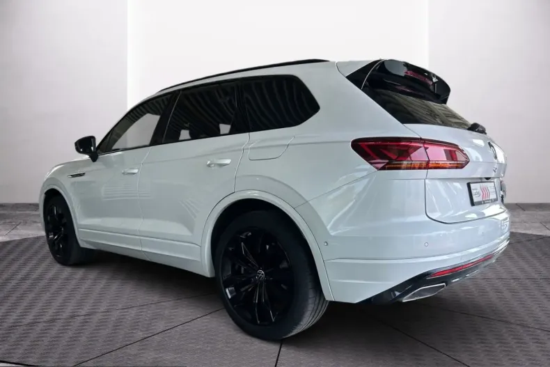 Volkswagen Touareg din 2022 cu 45.480 km - oferta VOL261080 - foto 4