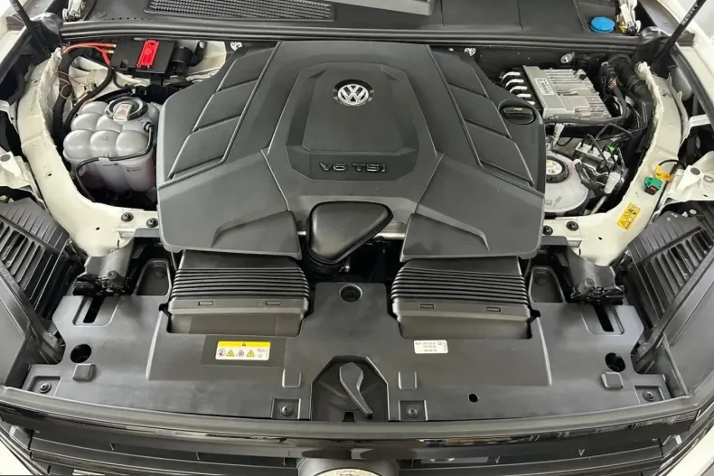 Volkswagen Touareg din 2022 cu 45.480 km - oferta VOL261080 - foto 7
