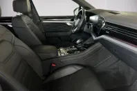 Volkswagen Touareg din 2022 cu 45.480 km - oferta VOL261080 - foto 9