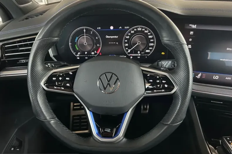 Volkswagen Touareg din 2022 cu 45.480 km - oferta VOL261080 - foto 14