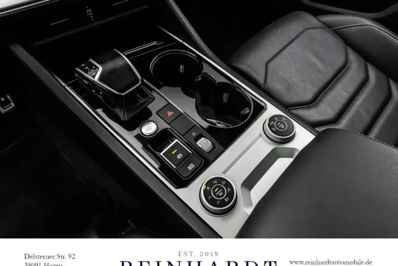 Volkswagen Touareg din 2022 cu 63.070 km - oferta VOL261081 - foto 25