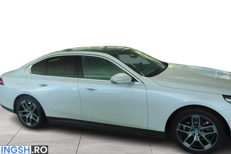 BMW 530 (Seria 5) din 2025 cu 9.728 km - oferta BMW261086 - foto 5
