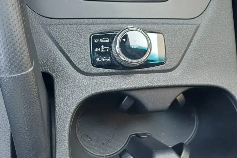 KGM Musso din 2025 cu 4.211 km - oferta KGM261119 - foto 17