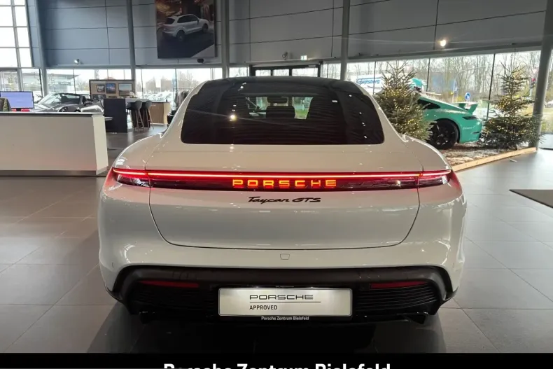 Porsche Taycan din 2025 cu 3.013 km - oferta POR261120 - foto 5