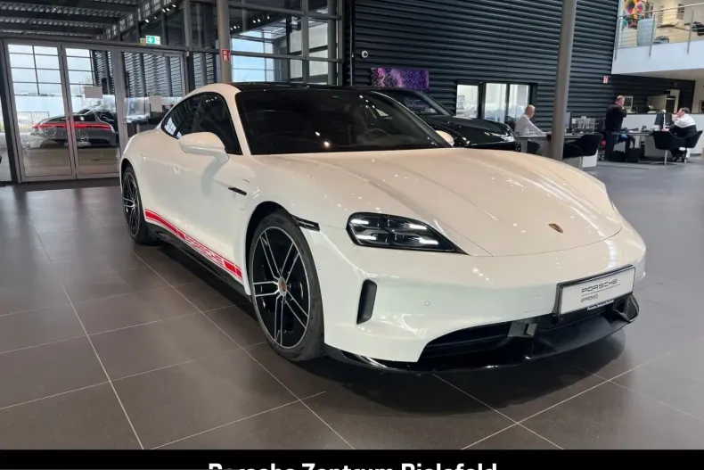 Porsche Taycan din 2025 cu 3.013 km - oferta POR261120 - foto 8