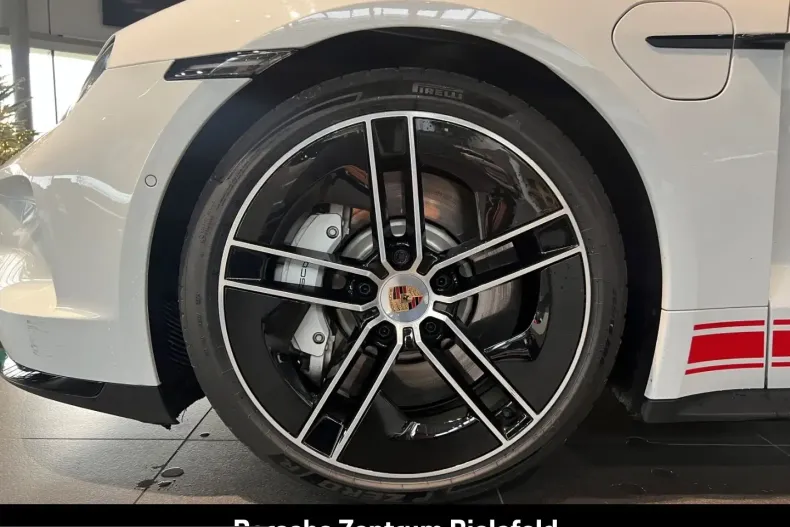 Porsche Taycan din 2025 cu 3.013 km - oferta POR261120 - foto 11
