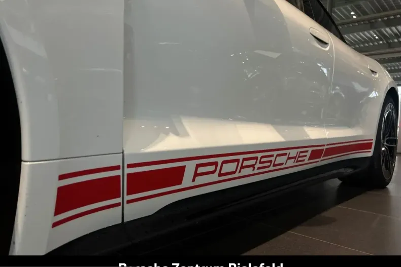 Porsche Taycan din 2025 cu 3.013 km - oferta POR261120 - foto 12
