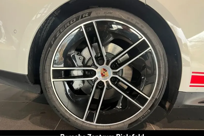 Porsche Taycan din 2025 cu 3.013 km - oferta POR261120 - foto 18