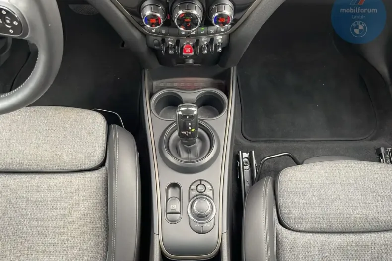 MINI Countryman din 2024 cu 8.497 km - oferta MIN261121 - foto 10