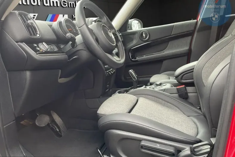MINI Countryman din 2024 cu 8.497 km - oferta MIN261121 - foto 16