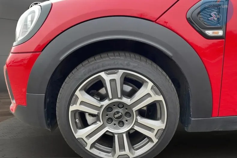 MINI Countryman din 2024 cu 8.497 km - oferta MIN261121 - foto 21