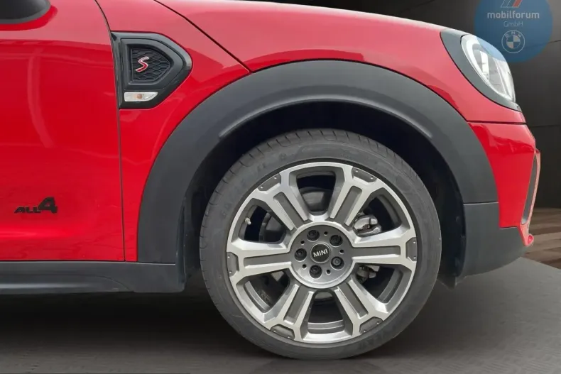 MINI Countryman din 2024 cu 8.497 km - oferta MIN261121 - foto 24