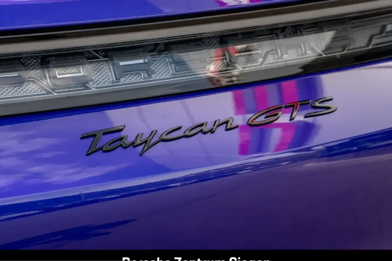 Porsche Taycan din 2025 cu 24.196 km - oferta POR261140 - foto 7
