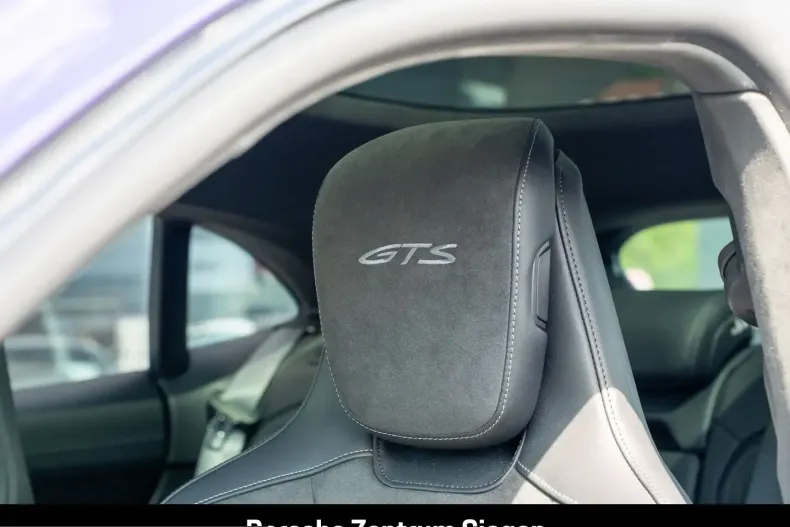 Porsche Taycan din 2025 cu 24.196 km - oferta POR261140 - foto 18