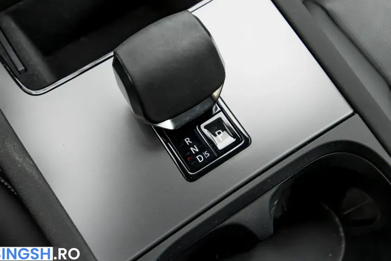 Land Rover Discovery Sport din 2025 cu 6.500 km - oferta LAN261143 - foto 26