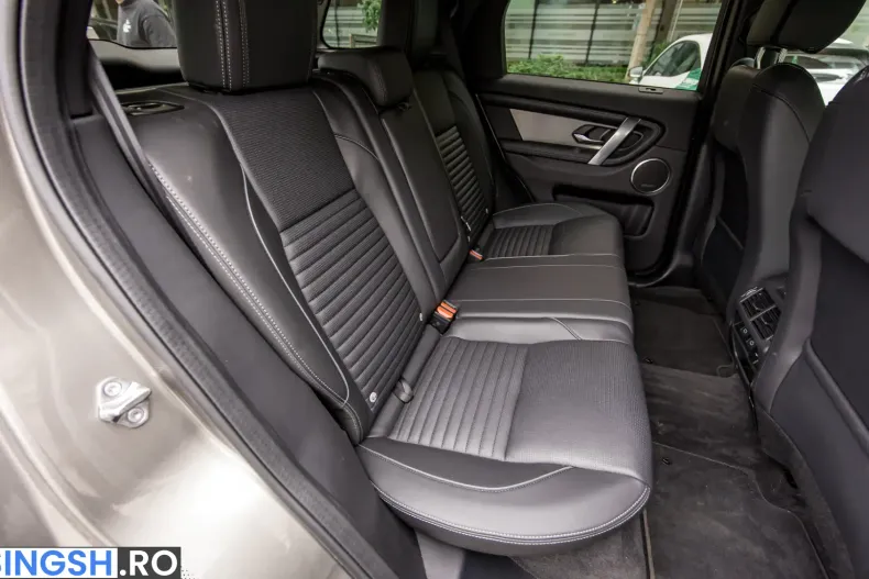 Land Rover Discovery Sport din 2025 cu 6.500 km - oferta LAN261143 - foto 29