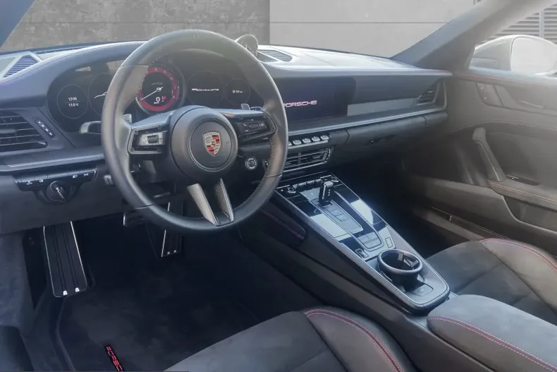 Porsche 992 din 2024 cu 8.272 km - oferta POR261152 - foto 7