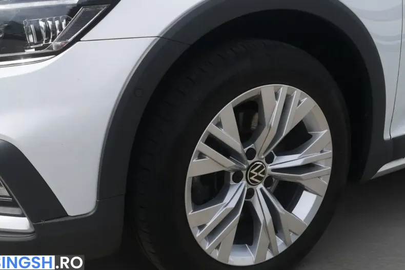 Volkswagen Passat Alltrack din 2023 cu 73.702 km - oferta VOL261166 - foto 4