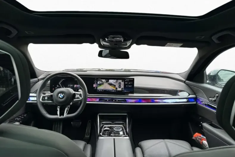 BMW 740 (Seria 7) din 2025 cu 20.204 km - oferta BMW261175 - foto 9