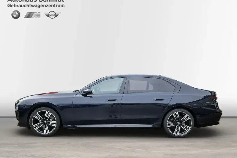 BMW 740 (Seria 7) din 2025 cu 20.919 km - oferta BMW261179 - foto 2