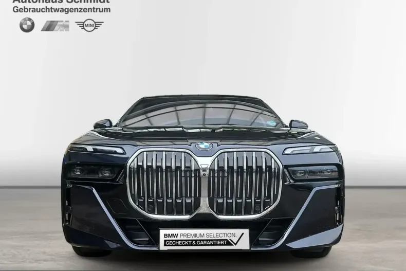BMW 740 (Seria 7) din 2025 cu 20.919 km - oferta BMW261179 - foto 7