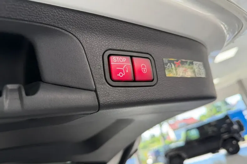 Mercedes-Benz GLS 450 (Clasa GLS) din 2024 cu 17.295 km - oferta MER261193 - foto 28