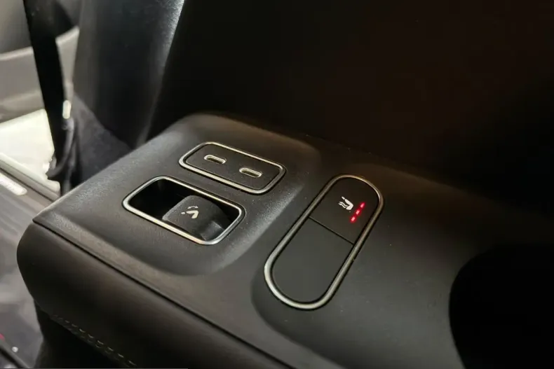 Mercedes-Benz GLS 450 (Clasa GLS) din 2025 cu 39.998 km - oferta MER261194 - foto 26