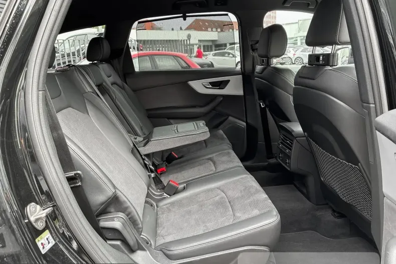 Audi Q7 din 2023 cu 53.400 km - oferta AUD261245 - foto 13