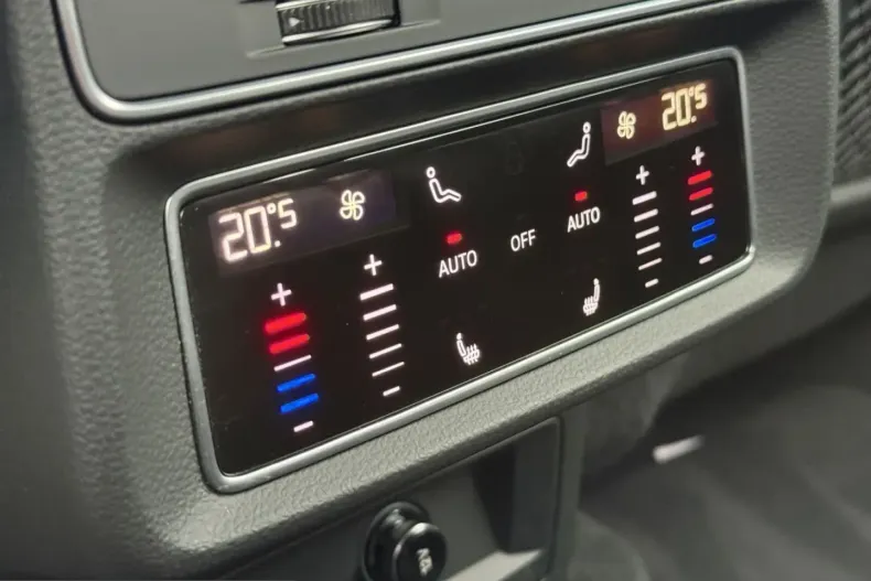 Audi Q7 din 2023 cu 42.100 km - oferta AUD261247 - foto 18