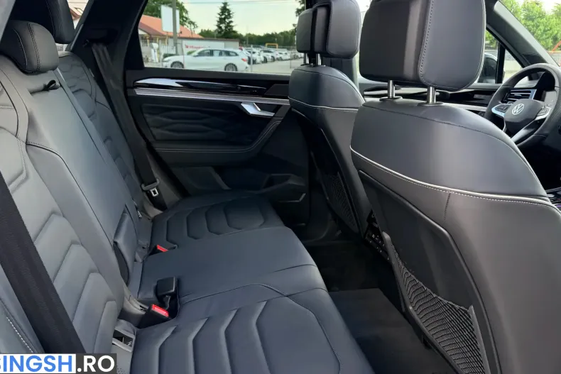 Volkswagen Touareg din 2026 cu 12.114 km - oferta VOL261250 - foto 37