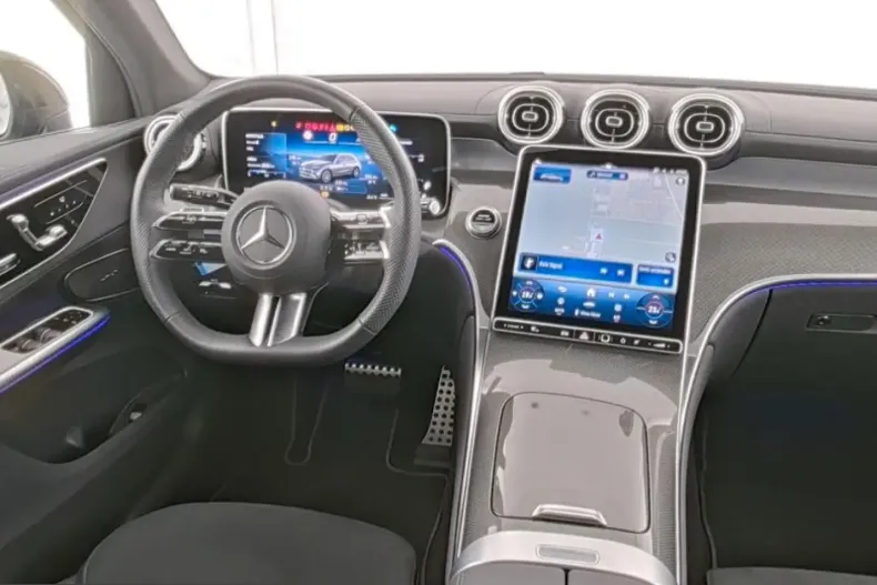 Mercedes-Benz GLC 300 (Clasa GLC) din 2025 cu 20.170 km - oferta MER261258 - foto 7