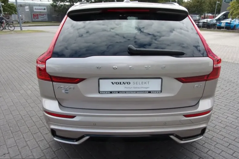 Volvo XC60 din 2023 cu 43.000 km - oferta VOL261259 - foto 7