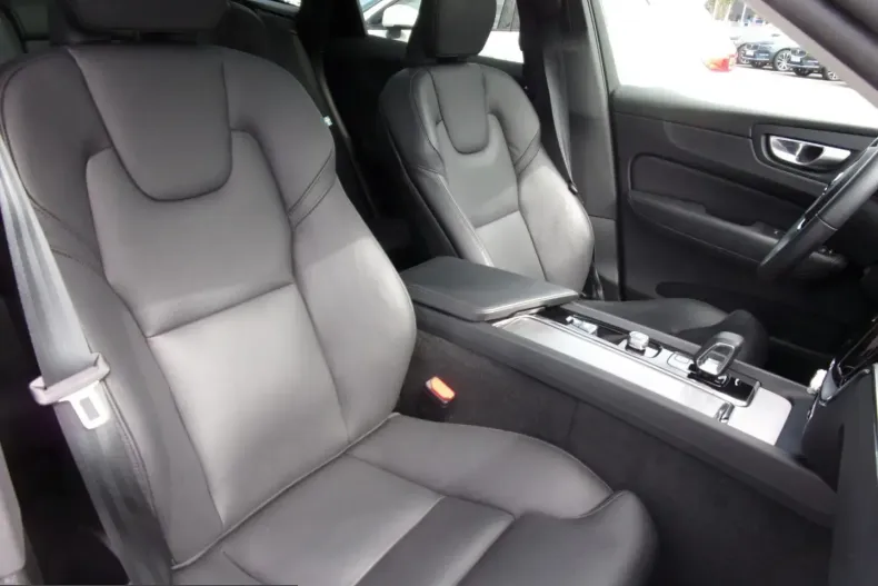 Volvo XC60 din 2023 cu 43.000 km - oferta VOL261259 - foto 14
